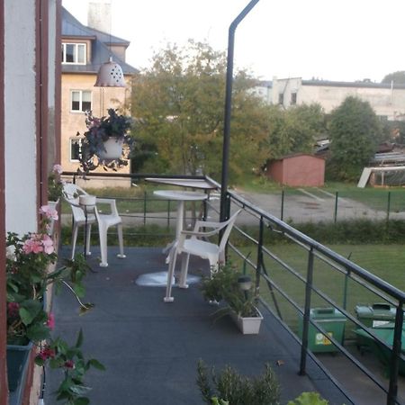 Private Apartment For You Tartu Buitenkant foto
